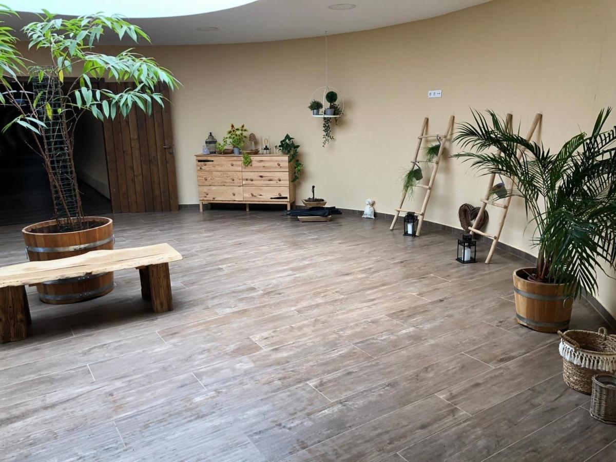 Aparthotel Bucka-Lak Szabolcsveresmart Zewnętrze zdjęcie